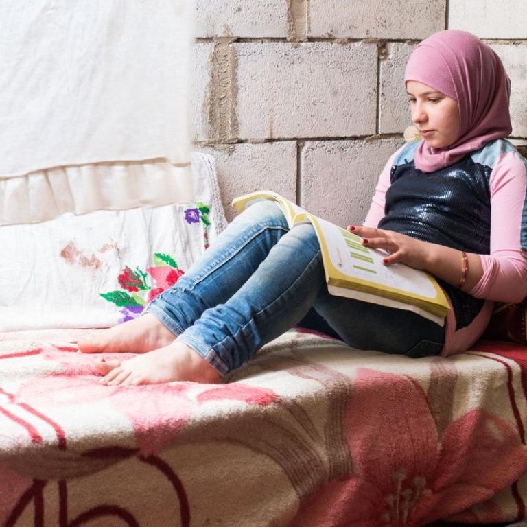 Amira(11) is een vluchteling uit Syrie en woont in de Beeka vallei