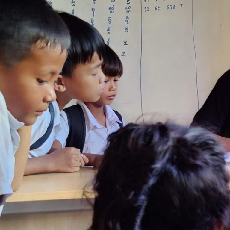 Kinderen krijgen les in Andong