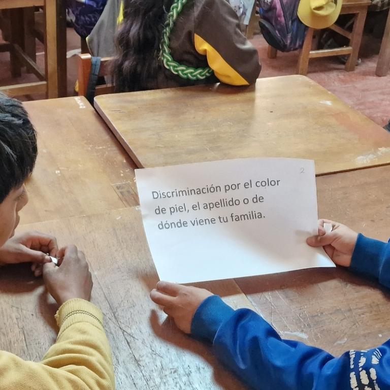 kinderen op school in Peru
