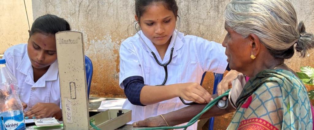 Mobiele oogkliniek in India